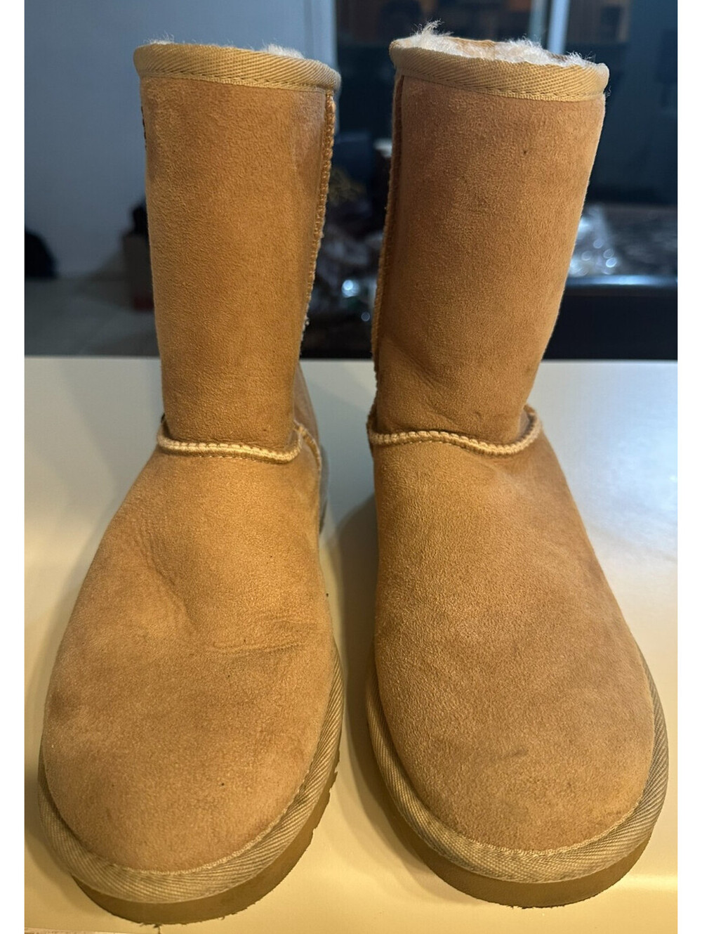 UGG Classic Short II Chestnut Suede Sheepskin Boots - Women’s Size 7